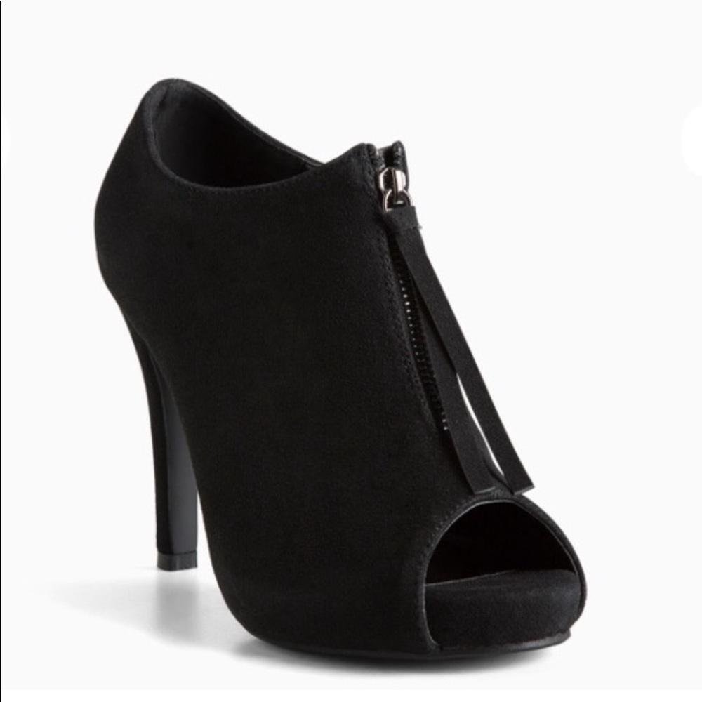 Torrid - Zip Up Black Heeled Booties 4B New - 9